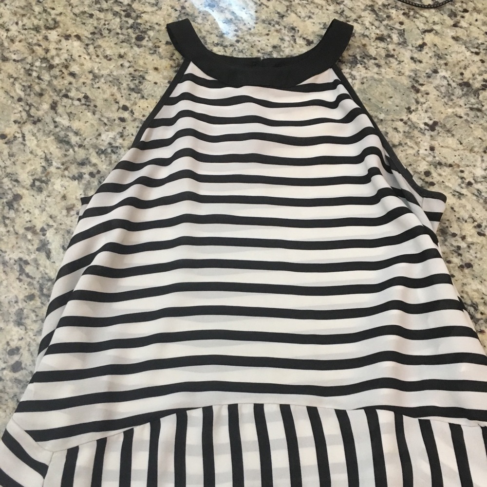 Black and white stripe top!